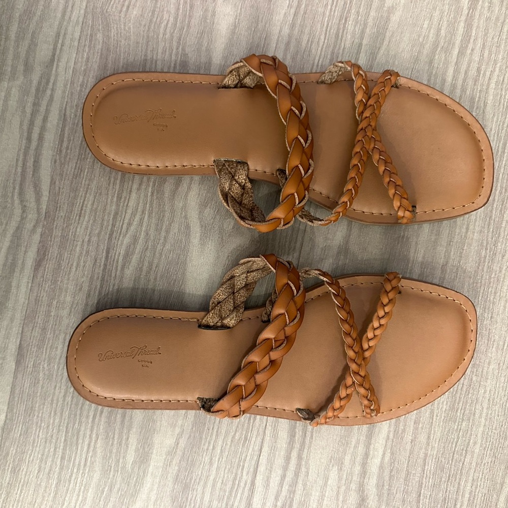 Sandals - Picture 1 of 2
